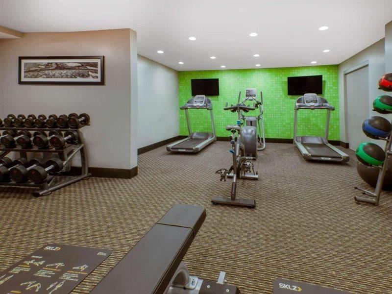 La Quinta By Wyndham Detroit Utica Otel Dış mekan fotoğraf